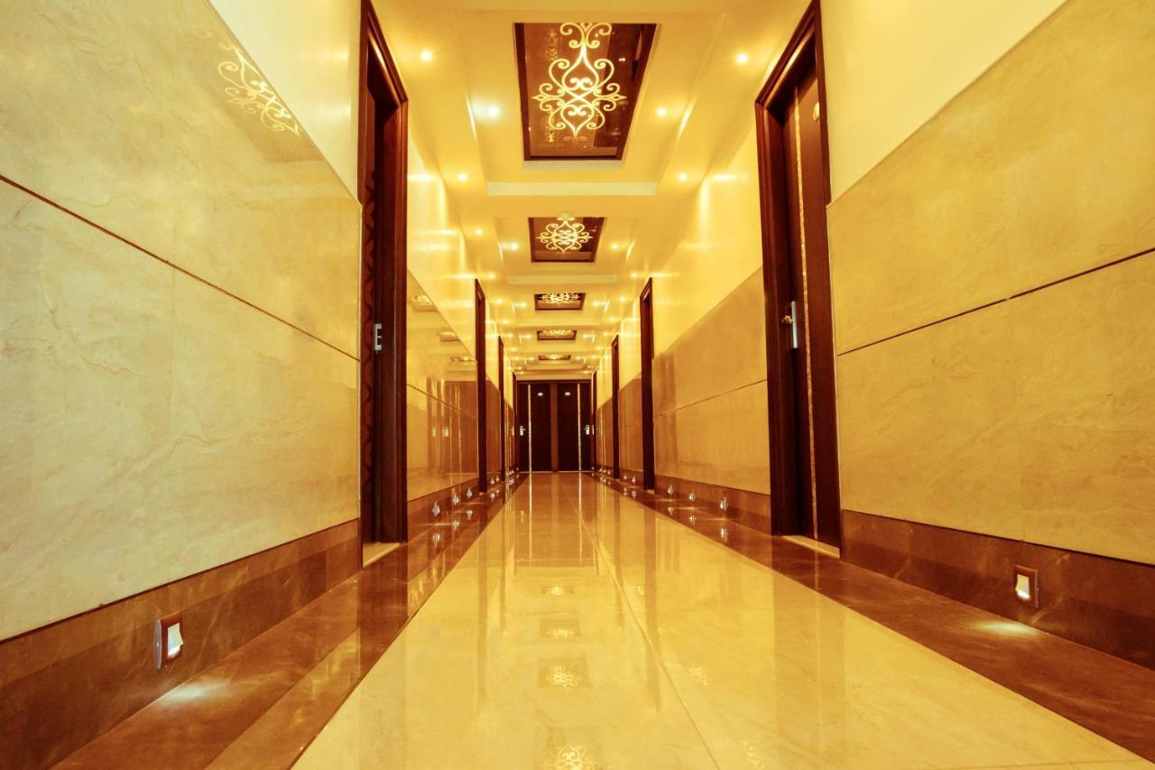 Hotel Fun City Navsari Exterior photo